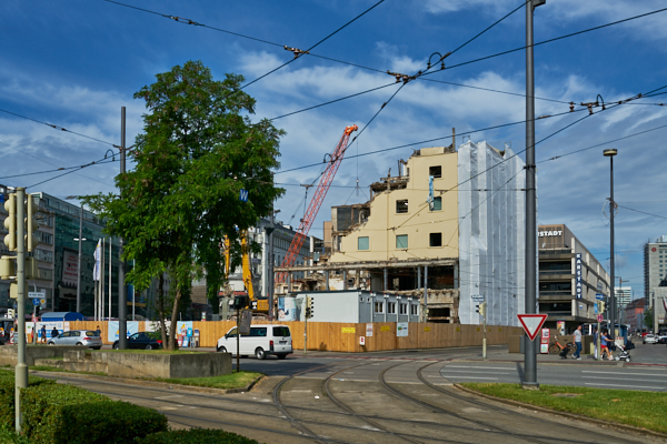 21.06.2019 - Abriss des Hotel Königshof München am Stachus