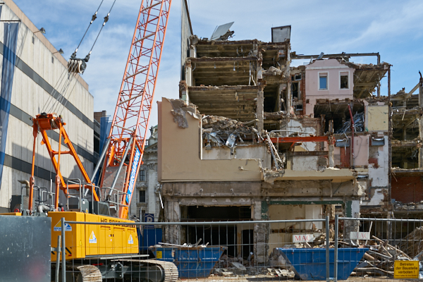 21.06.2019 - Abriss des Hotel Königshof München am Stachus