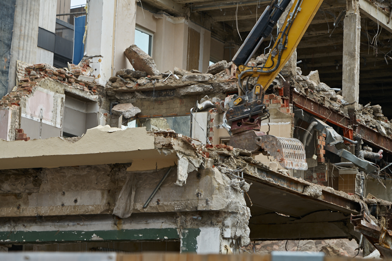 22.06.2019 - Abriss des Luxushotels Königshof am Münchner Stachus