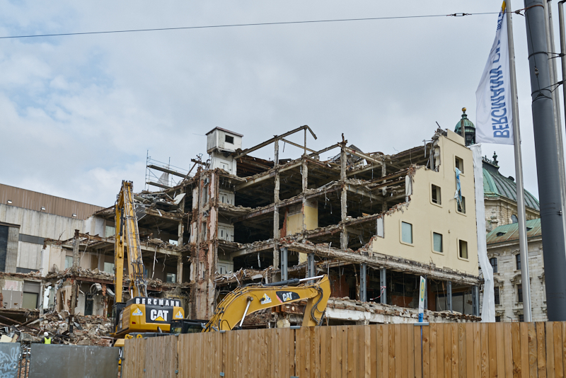 22.06.2019 - Abriss des Luxushotels Königshof am Stachus München
