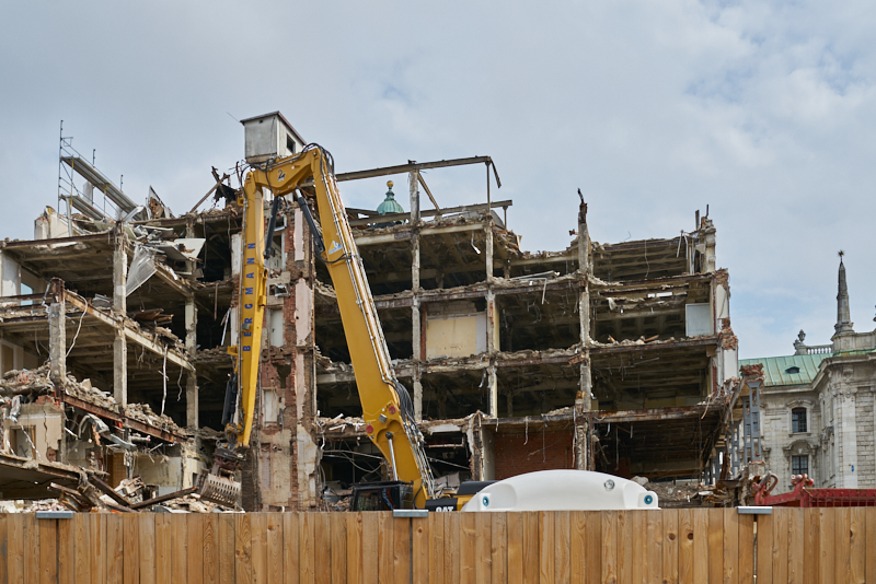 22.06.2019 - Abriss des Luxushotels Königshof am Stachus München