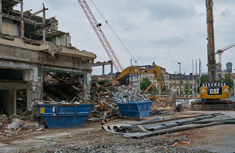 22.06.2019 - Abriss des Luxushotels Königshof am Stachus München