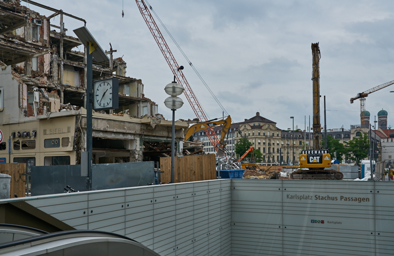 22.06.2019 - Abriss des Luxushotels Königshof am Stachus München