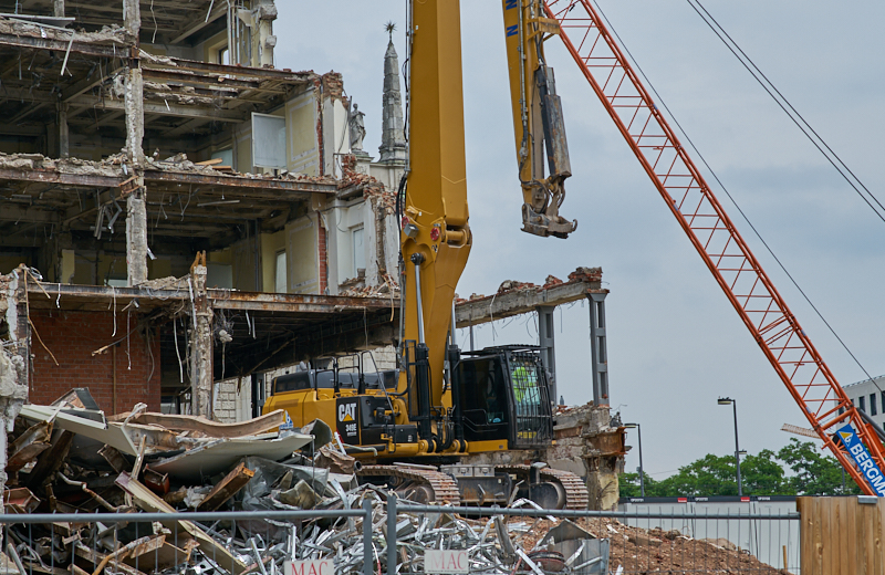 22.06.2019 - Abriss des Luxushotels Königshof am Stachus München