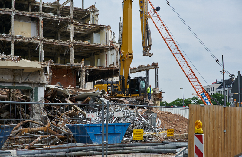 22.06.2019 - Abriss des Luxushotels Königshof am Stachus München