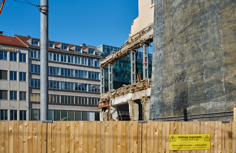 24.06.2019 - Der Abriss des Hotels Köniogshof München am Stachus