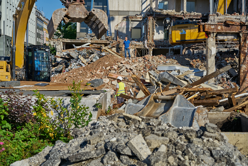 24.06.2019 - Der Abriss des Hotels Köniogshof München am Stachus