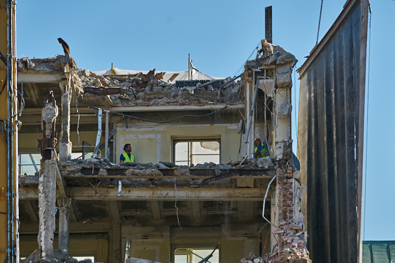 24.06.2019 - Der Abriss des Hotels Köniogshof München am Stachus