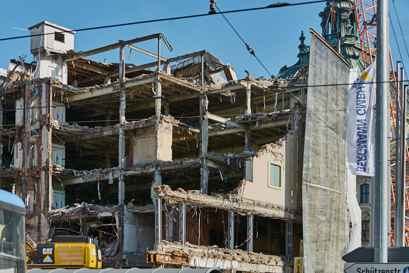 24.06.2019 - Der Abriss des Hotels Köniogshof München am Stachus