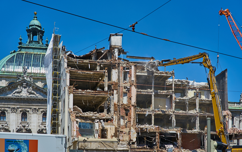24.06.2019 - Der Abriss des Hotels Köniogshof München am Stachus