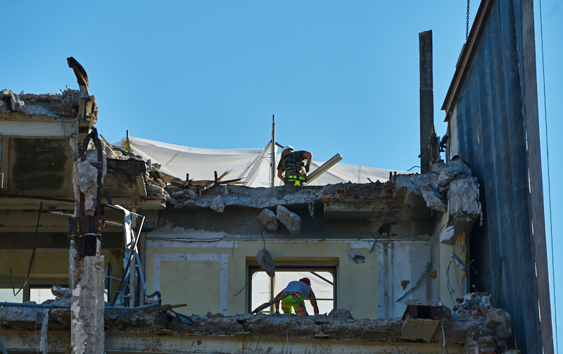 25.06.2019 - Notwendige Kernborhrung beim Abriss des Hotel Königshof