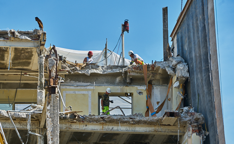 25.06.2019 - Notwendige Kernborhrung beim Abriss des Hotel Königshof