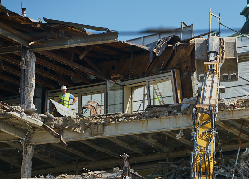 26.06.2019 - Abriss und Neubau des Luxushotels Königshof