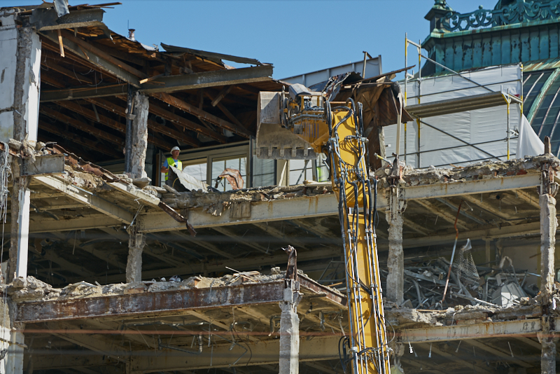 26.06.2019 - Abriss und Neubau des Luxushotels Königshof