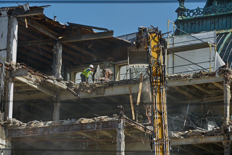 26.06.2019 - Abriss und Neubau des Luxushotels Königshof