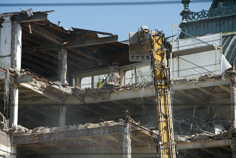 26.06.2019 - Abriss und Neubau des Luxushotels Königshof