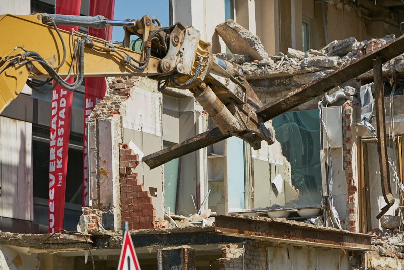 26.06.2019 - Abriss und Neubau des Luxushotels Königshof