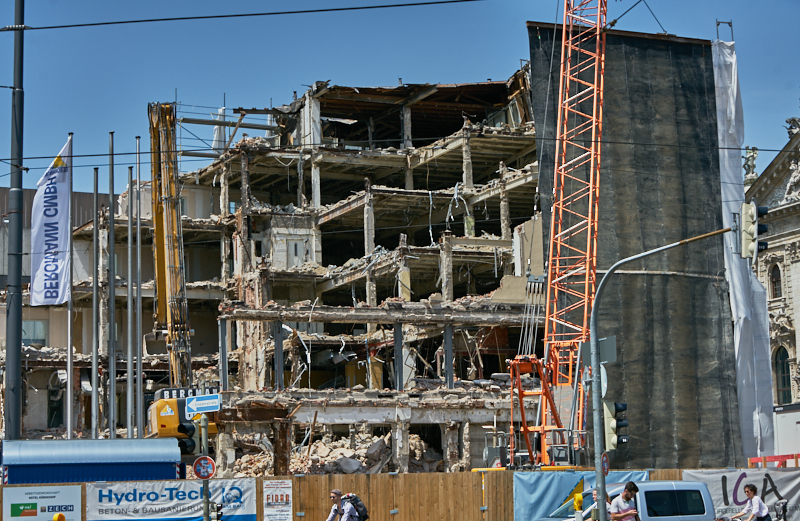 26.06.2019 - Abriss und Neubau des Luxushotels Königshof