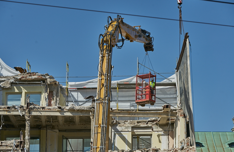 26.06.2019 - Abriss und Neubau des Luxushotels Königshof