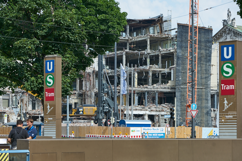 27.06.2019 - Abriss Hotel Königshof und Neubau eines modernen Hotels