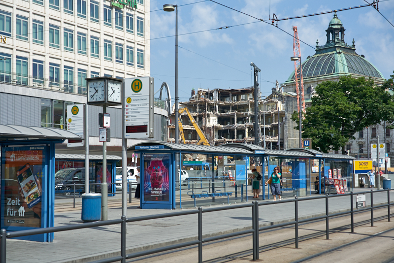 27.06.2019 - Abriss Hotel Königshof und Neubau eines modernen Hotels