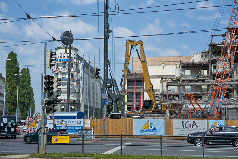 27.06.2019 - Abriss Hotel Königshof und Neubau eines modernen Hotels