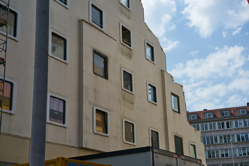 27.06.2019 - Abriss Hotel Königshof und Neubau eines modernen Hotels