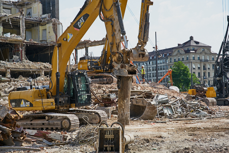 27.06.2019 - Abriss Hotel Königshof und Neubau eines modernen Hotels