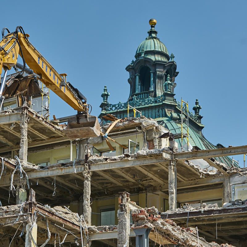 27.06.2019 - Abriss Hotel Königshof und Neubau eines modernen Hotels