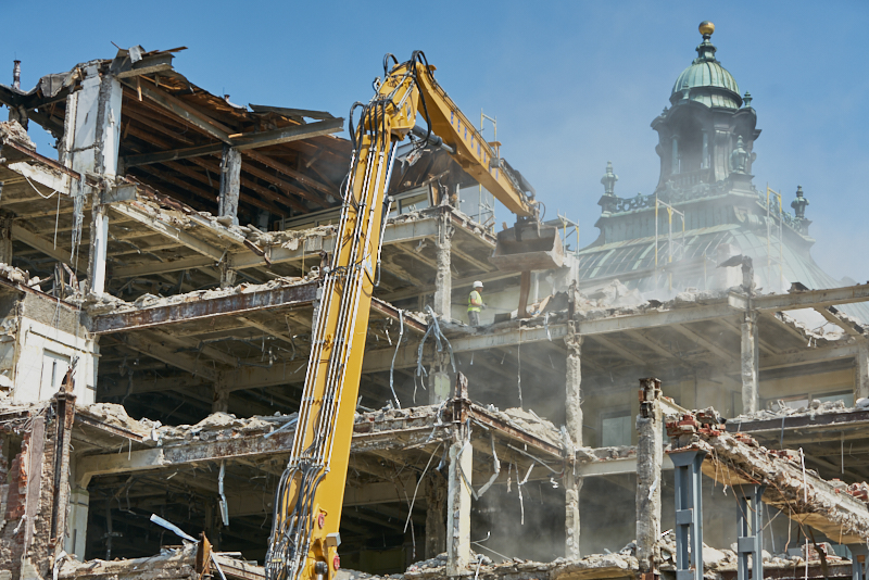 27.06.2019 - Abriss Hotel Königshof und Neubau eines modernen Hotels