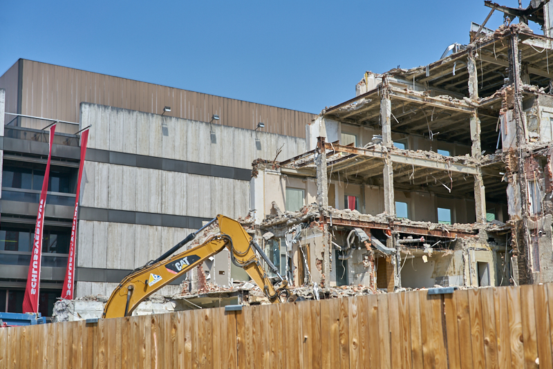 27.06.2019 - Abriss Hotel Königshof und Neubau eines modernen Hotels