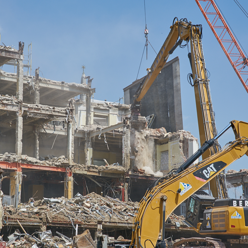 27.06.2019 - Abriss Hotel Königshof und Neubau eines modernen Hotels