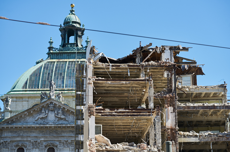 28.06.2019 - Abriss am Hotel Königshof München