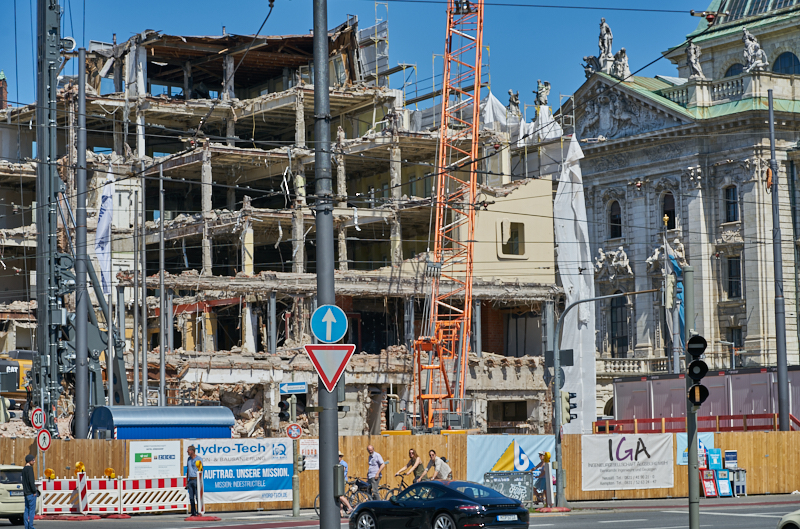 28.06.2019 - Abriss am Hotel Königshof München
