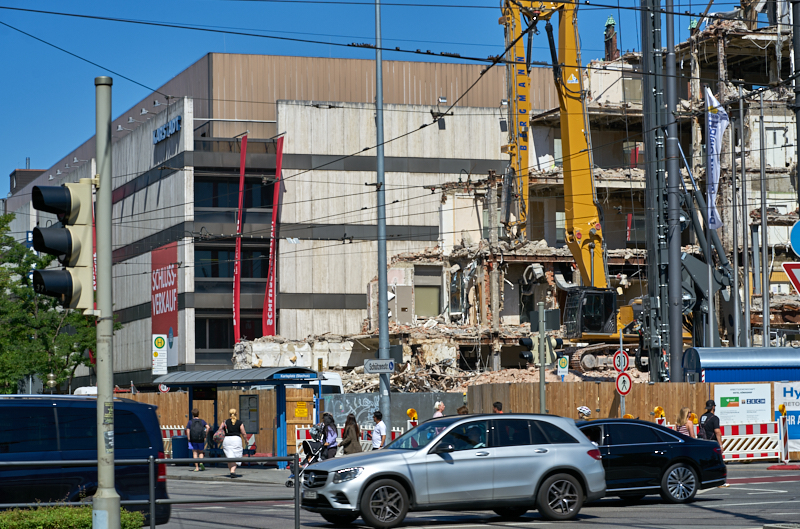 28.06.2019 - Abriss am Hotel Königshof München