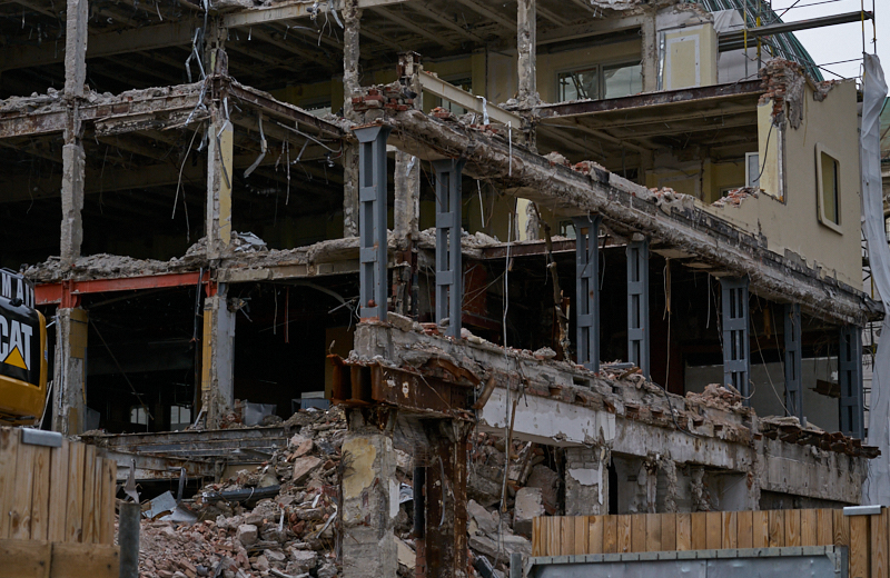 01.07.2019 - Hotel Königshof. Abriss und Neubau