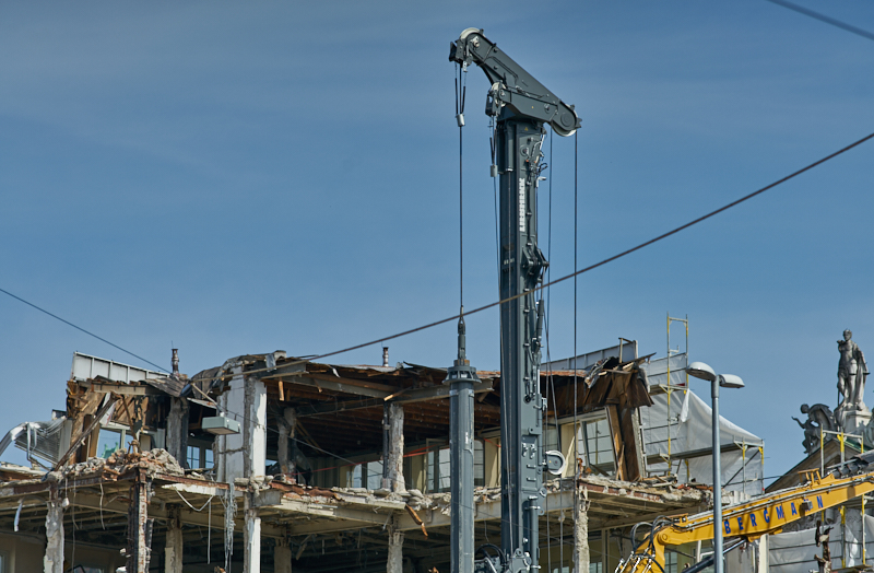 03.07.2019 - Abrissarbeiten am ehemaligen Luxushotel Königshof