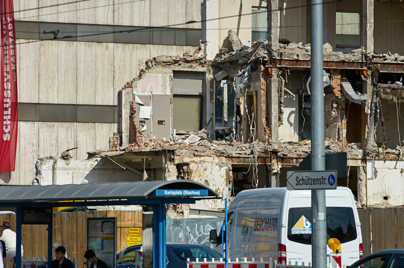 03.07.2019 - Abrissarbeiten am ehemaligen Luxushotel Königshof