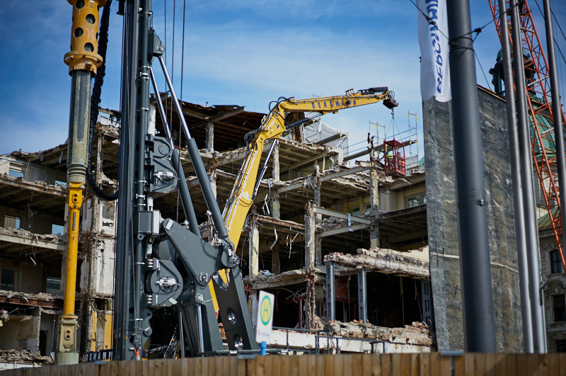 03.07.2019 - Abrissarbeiten am ehemaligen Luxushotel Königshof