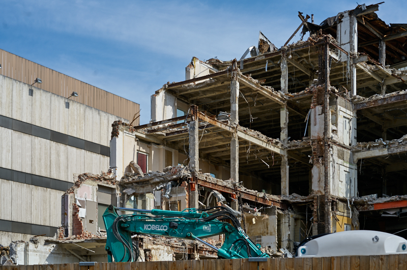 03.07.2019 - Abrissarbeiten am ehemaligen Luxushotel Königshof
