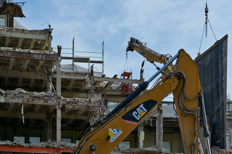 03.07.2019 - Abrissarbeiten am ehemaligen Luxushotel Königshof