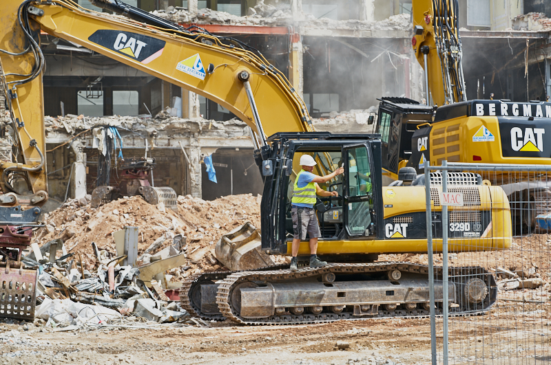 03.07.2019 - Abrissarbeiten am ehemaligen Luxushotel Königshof