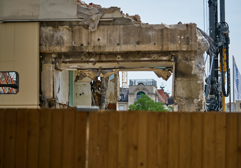 03.07.2019 - Abrissarbeiten am ehemaligen Luxushotel Königshof