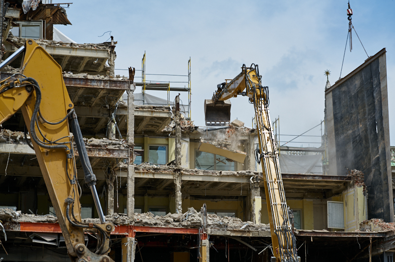 03.07.2019 - Abrissarbeiten am ehemaligen Luxushotel Königshof