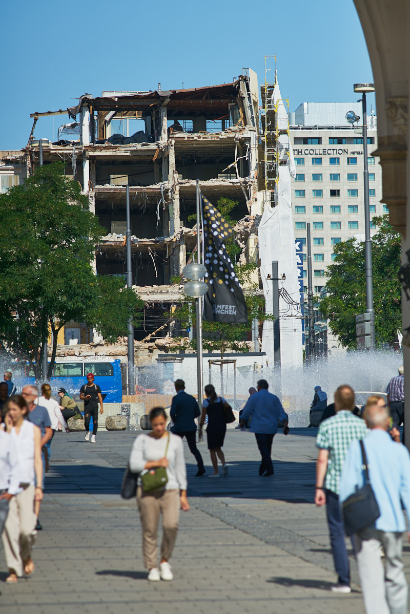 04.07.2019 - Abriss vom Hotel Königshof München