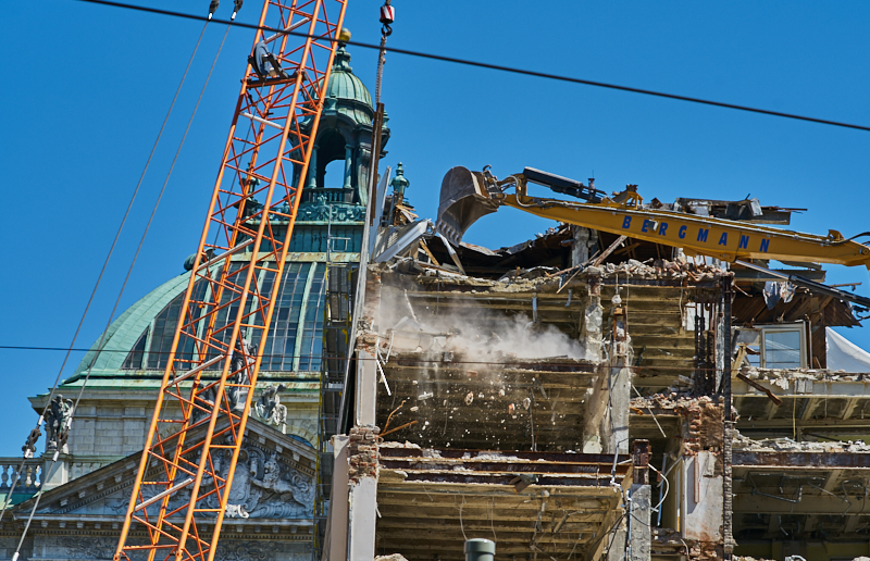 04.07.2019 - Abriss vom Hotel Königshof München