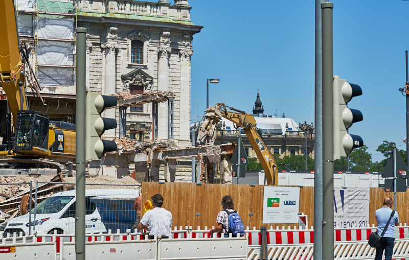 04.07.2019 - Abriss vom Hotel Königshof München