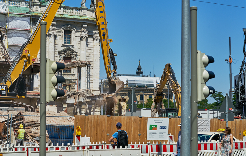 04.07.2019 - Abriss vom Hotel Königshof München