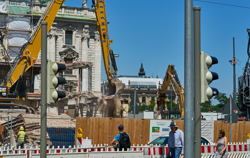 04.07.2019 - Abriss vom Hotel Königshof München