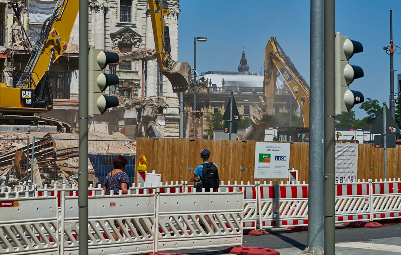 04.07.2019 - Abriss vom Hotel Königshof München